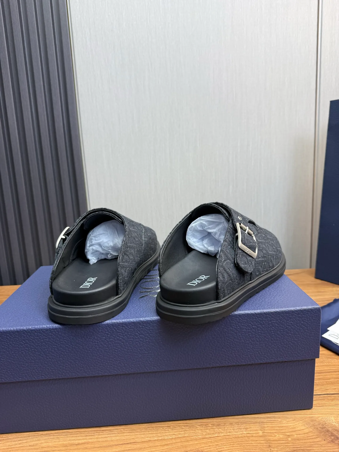 Men's shoes 💰560💰 Dior. Men's slippers 🩴Official website one to one production 38-45 sizes 45 46 🉑️Customized! Original embossed cowhide, sheepskin lining✅Original outsole⬆️